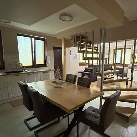 Center House Appartamento Varna